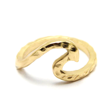 Load image into Gallery viewer, Single Wave Love Ring