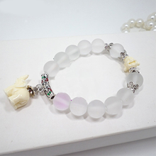 Load image into Gallery viewer, Natural Frosted Elephant Bracelet