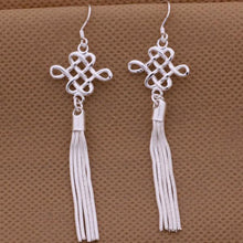 Load image into Gallery viewer, Classic Silver Tassel Earrings