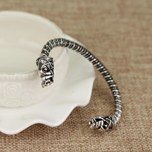 Load image into Gallery viewer, Two Headed Wolf Cuff Bangle

