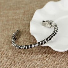 Load image into Gallery viewer, Two Headed Wolf Cuff Bangle
