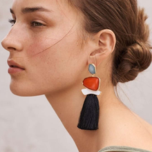 Load image into Gallery viewer, Vintage Tassel Stone Earring
