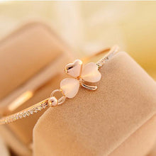 Load image into Gallery viewer, Sweet Clover Bangle
