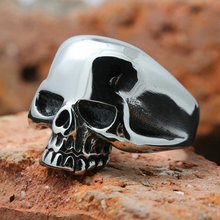 Load image into Gallery viewer, Men's Skull Ring
