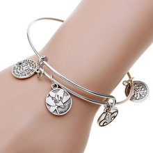 Load image into Gallery viewer, Grandmother Enchanting Charm Bangle
