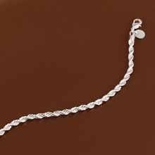 Load image into Gallery viewer, Twisted Singapore Chain Bracelet
